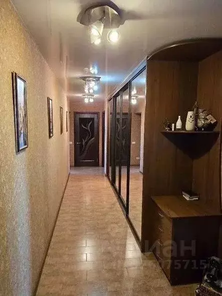 3-к кв. Брянская область, Брянск ул. Ромашина, 39 (97.1 м) - Фото 1