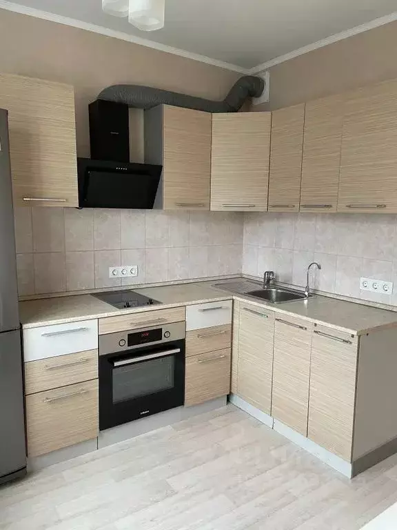 1-к кв. Сахалинская область, Южно-Сахалинск ул. Есенина, 48А (33.0 м) - Фото 2