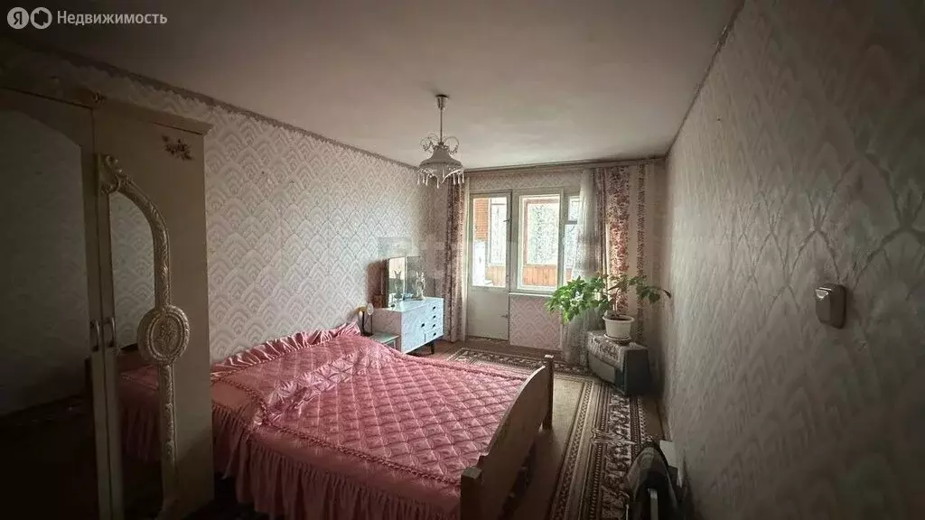 3-комнатная квартира: Смоленск, проспект Строителей, 20 (61 м) - Фото 0