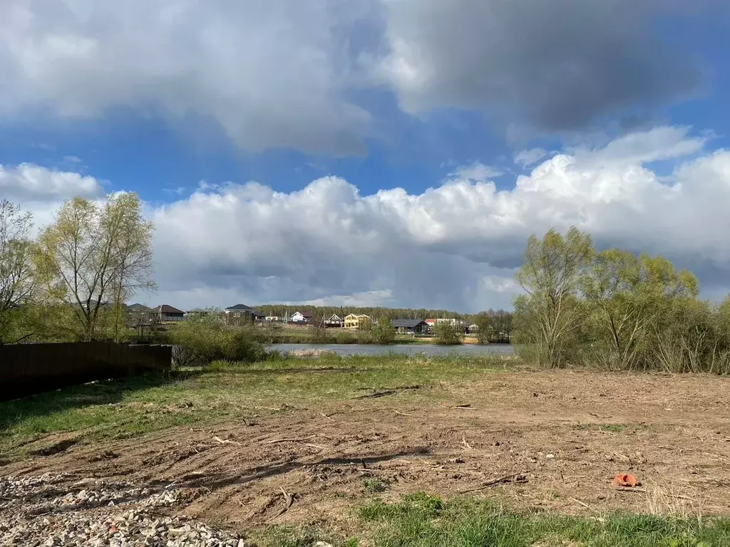 Участок в Московская область, Домодедово городской округ, д. Артемьево ... - Фото 1