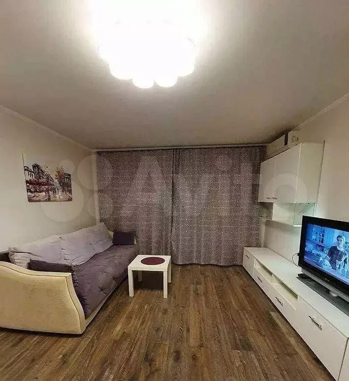 1-к. квартира, 40 м, 7/9 эт. - Фото 0