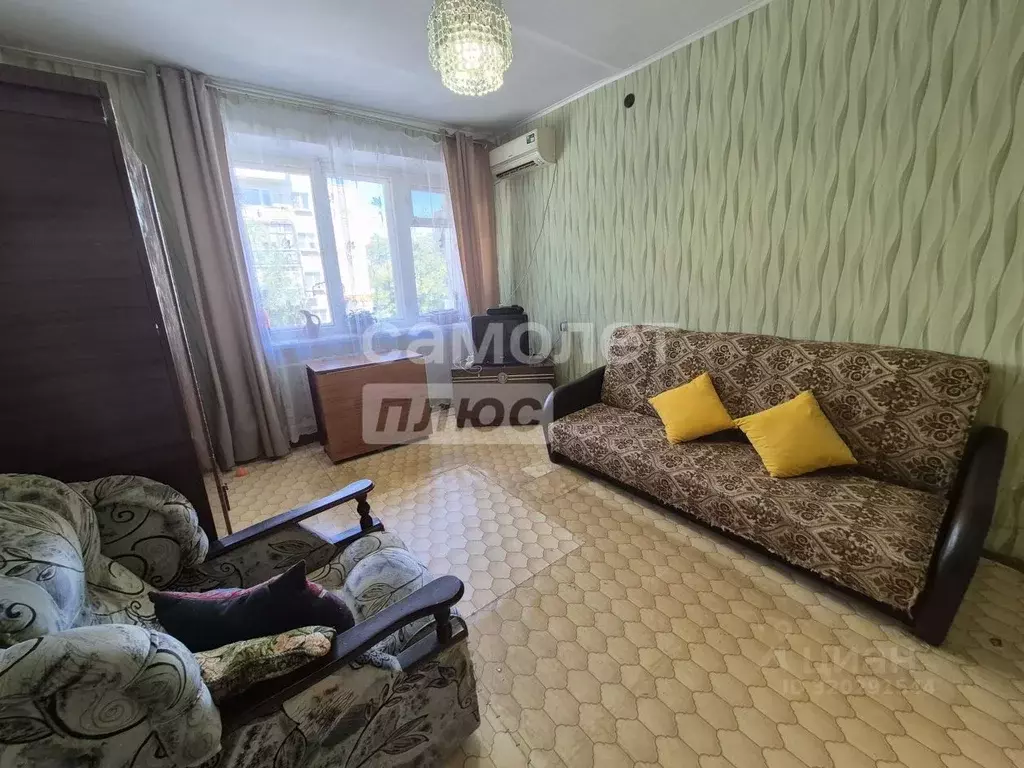 3-к кв. Волгоградская область, Волгоград ул. 64-й Армии, 75 (50.2 м) - Фото 0