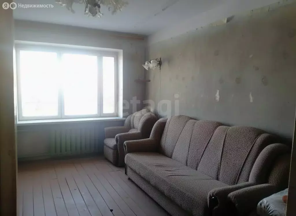 3-комнатная квартира: посёлок городского типа Белоомут, Большая ... - Фото 2