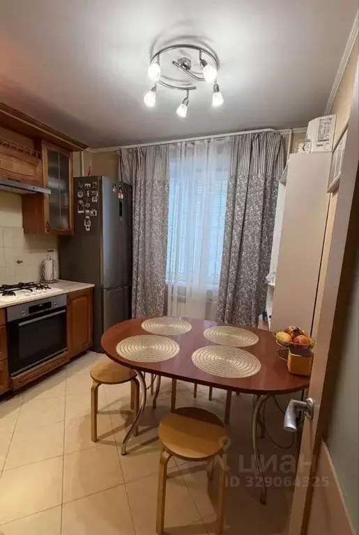 2-к кв. Московская область, Клин Клин-5 городок, ул. Центральная, 64 ... - Фото 2