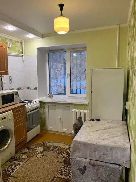 2-к кв. Омская область, Омск просп. Карла Маркса, 46А (33.0 м) - Фото 1