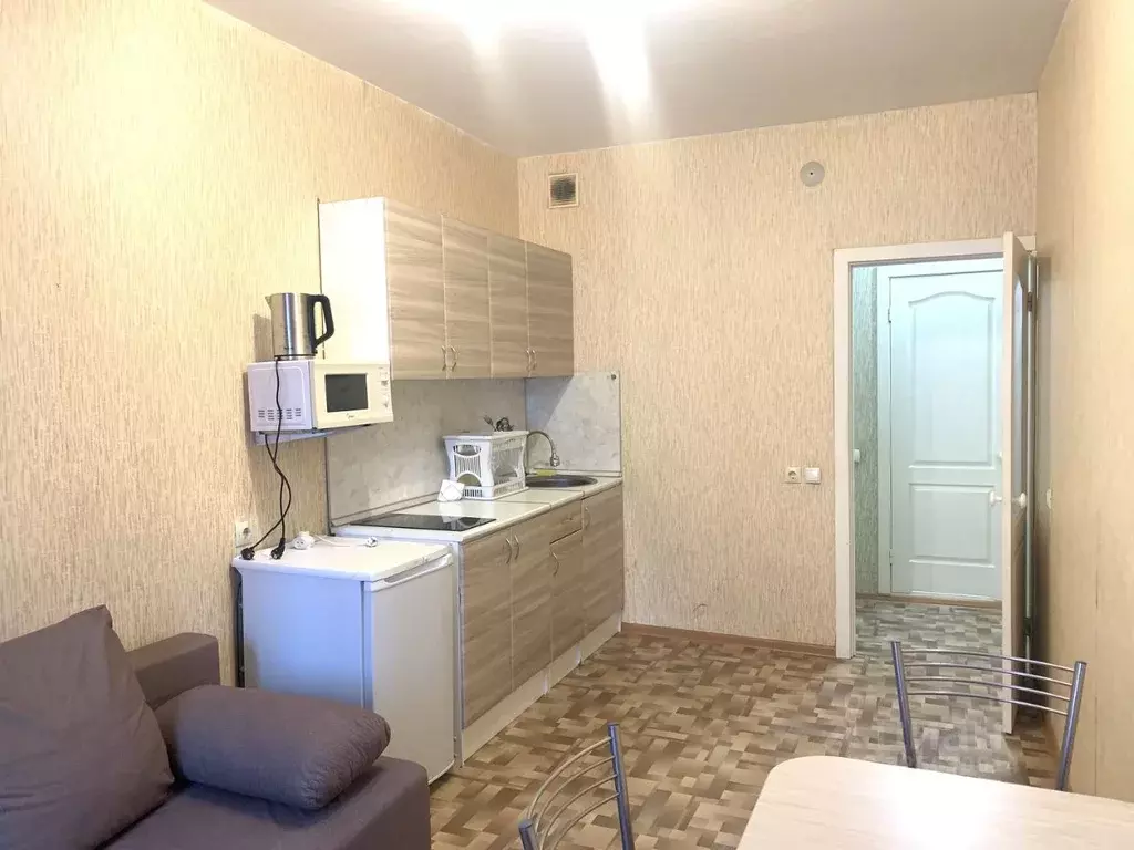 1-к кв. Красноярский край, Красноярск ул. Республики, 37А (46.0 м) - Фото 1