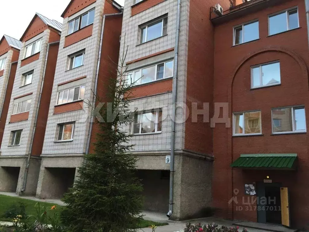 4-к кв. Новосибирская область, Новосибирск ул. Зеленая Горка, 9 (180.2 ... - Фото 0