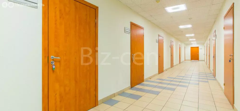 Офис (202.3 м) - Фото 1