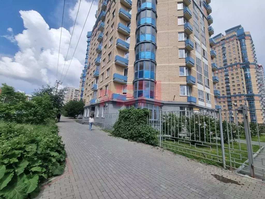 Помещение свободного назначения в Свердловская область, Екатеринбург ... - Фото 1
