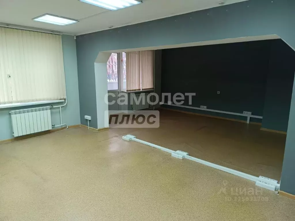 Офис в Тюменская область, Тюмень 6-й мкр, ул. Валерии Гнаровской, 8 ... - Фото 2