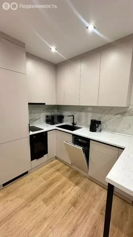 Квартира-студия: Казань, улица Александра Курынова, 4 (26 м) - Фото 1