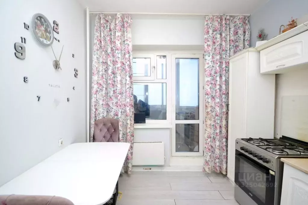 2-к кв. Саха (Якутия), Якутск ул. Пирогова, 7/1 (50.8 м) - Фото 2