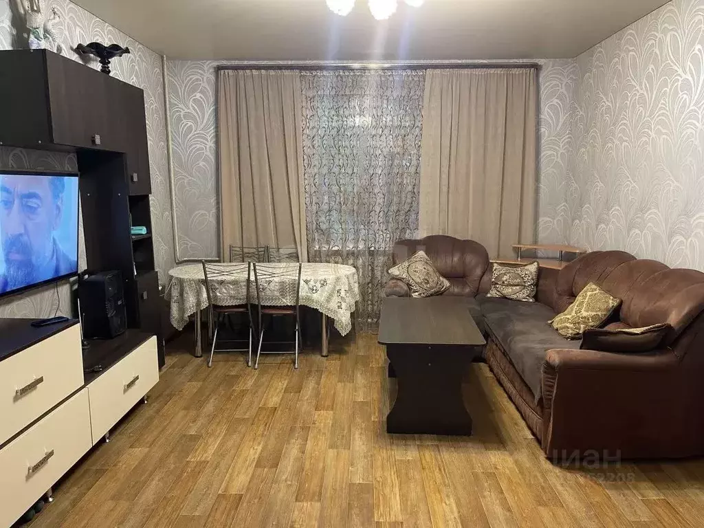 3-к кв. Коми, Ухта пос. УРМЗ, ул. Печорская, 2 (73.7 м) - Фото 0