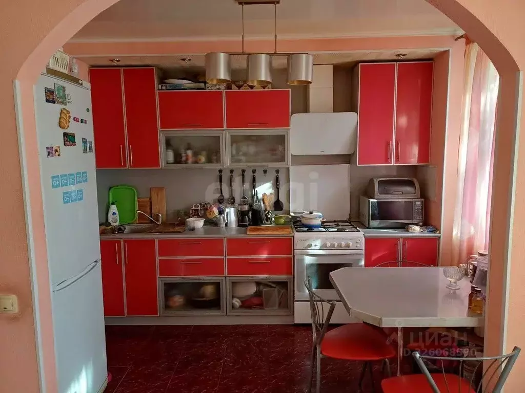 4-к кв. Белгородская область, Губкин ул. Раевского, 4 (70.8 м) - Фото 2