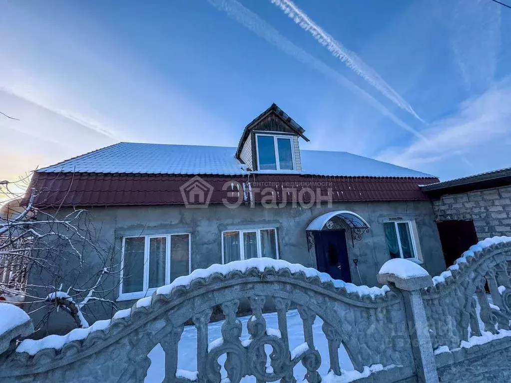 Дом в Волгоградская область, Городище рп ул. Карла Маркса (130 м) - Фото 2