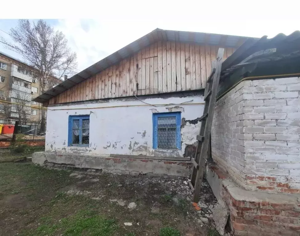 Дом в Оренбургская область, Оренбург Турбинная ул., 38 (70 м) - Фото 0