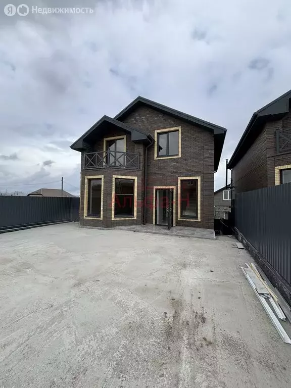 Дом в станица Ессентукская, Кавказская улица, 41/1 (221 м) - Фото 1