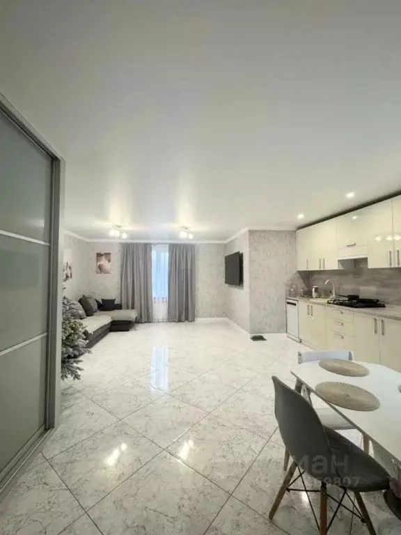 Дом в Курская область, Курск ул. Малых, 89Б (150 м) - Фото 1