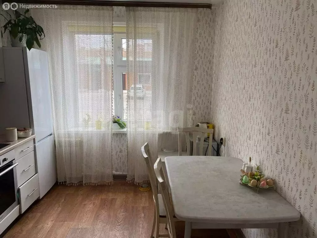 3-комнатная квартира: Чита, улица Подгорбунского, 5 (64.7 м) - Фото 1