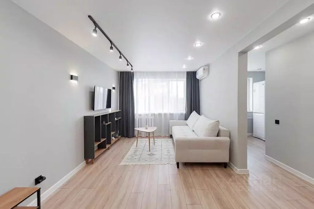 1-к кв. Татарстан, Казань ул. Батыршина, 40к2 (30.0 м) - Фото 1