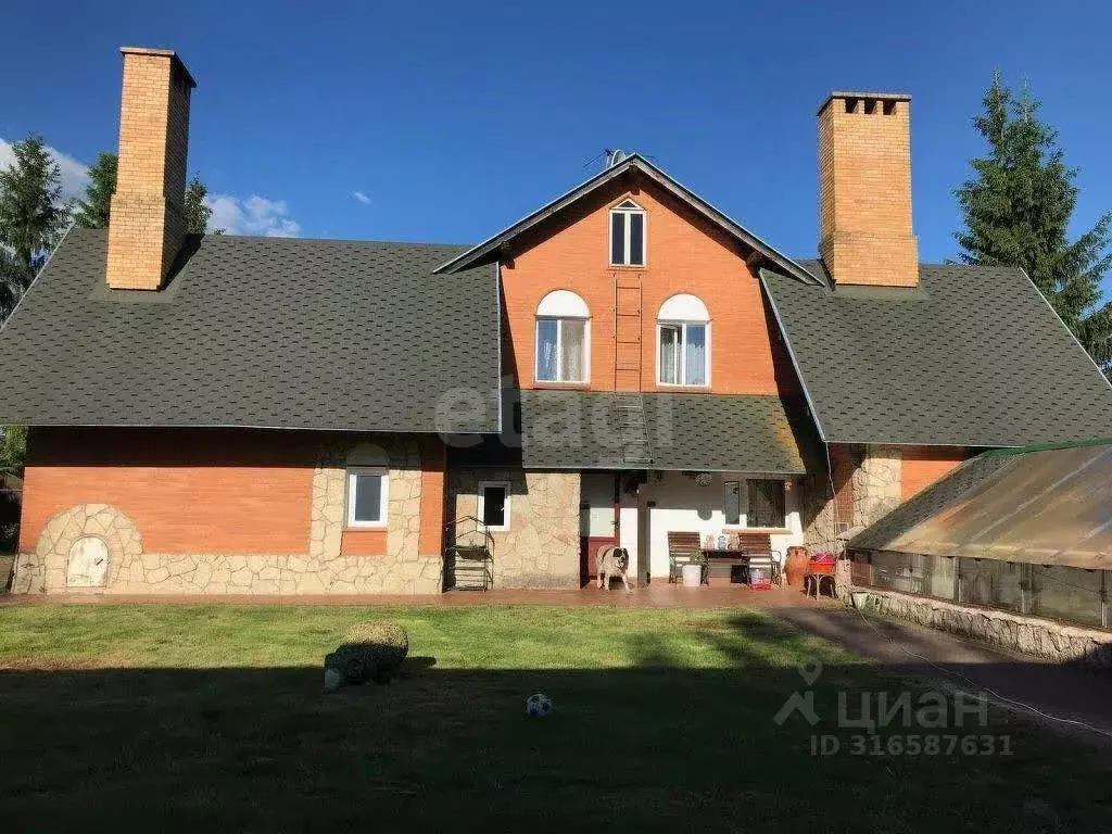 Дом в Псковская область, Печоры Прибалтийское ш., 3 (247 м) - Фото 1