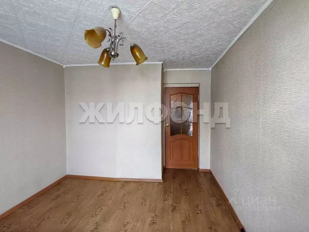3-к кв. Новосибирская область, Ордынское рп ул. Западная, 11А (65.5 м) - Фото 0
