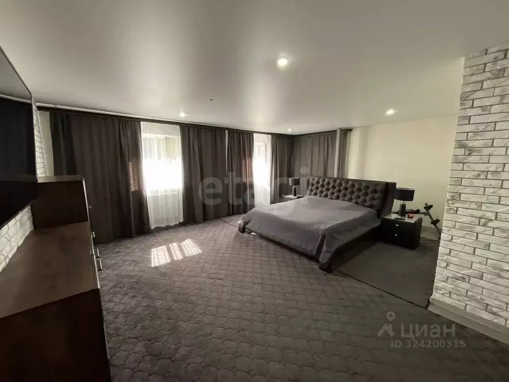 Дом в Брянская область, Брянск Пионерская ул. (140 м) - Фото 1