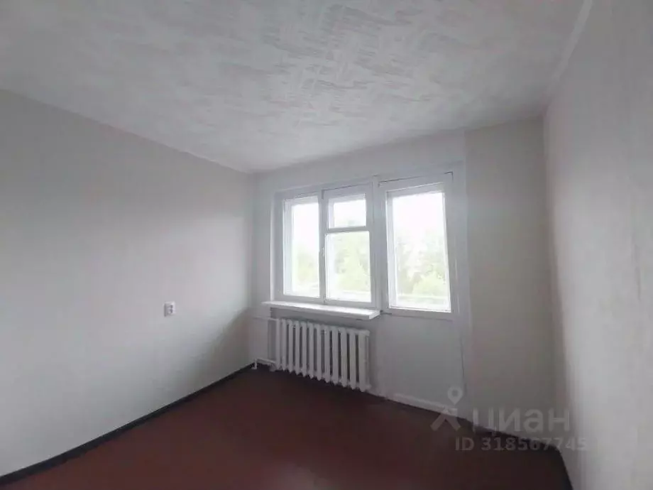 2-к кв. Пермский край, Александровск ул. Ленина, 38 (44.6 м) - Фото 0