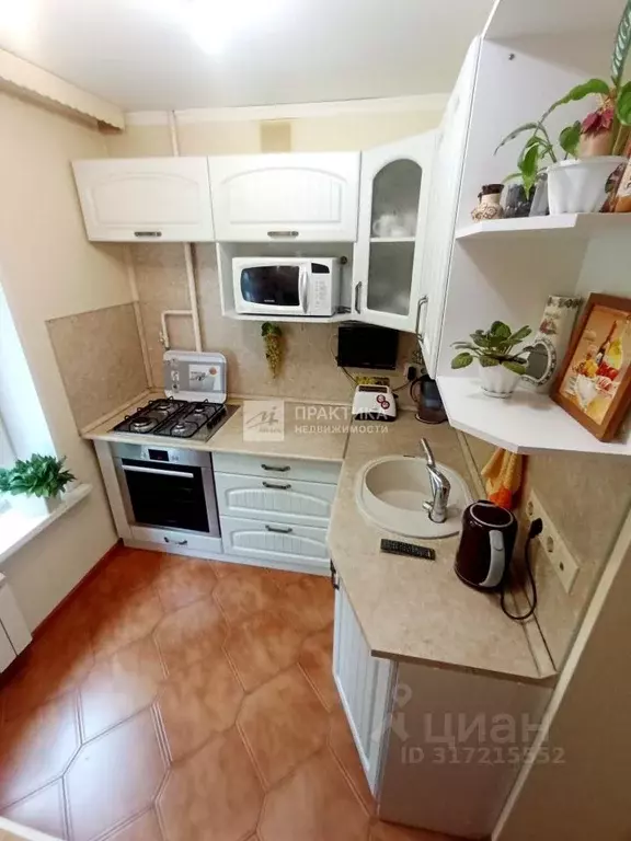 2-к кв. Москва ул. Молостовых, 19К2 (46.9 м) - Фото 0