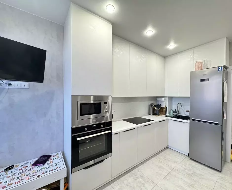 1-к кв. Омская область, Омск ул. 1-ой Красной Звезды, 73 (43.5 м) - Фото 1