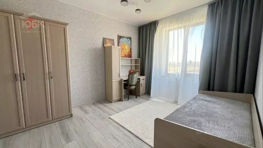 Дом в Крым, Сакский район, с. Уютное ул. Гурзуфская, 16 (215 м) - Фото 0