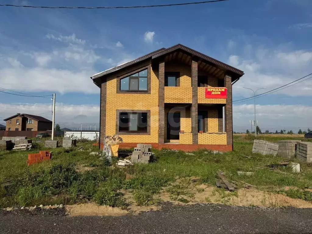 Дом в Татарстан, Набережные Челны ул. Каштановая, 7 (190 м) - Фото 1