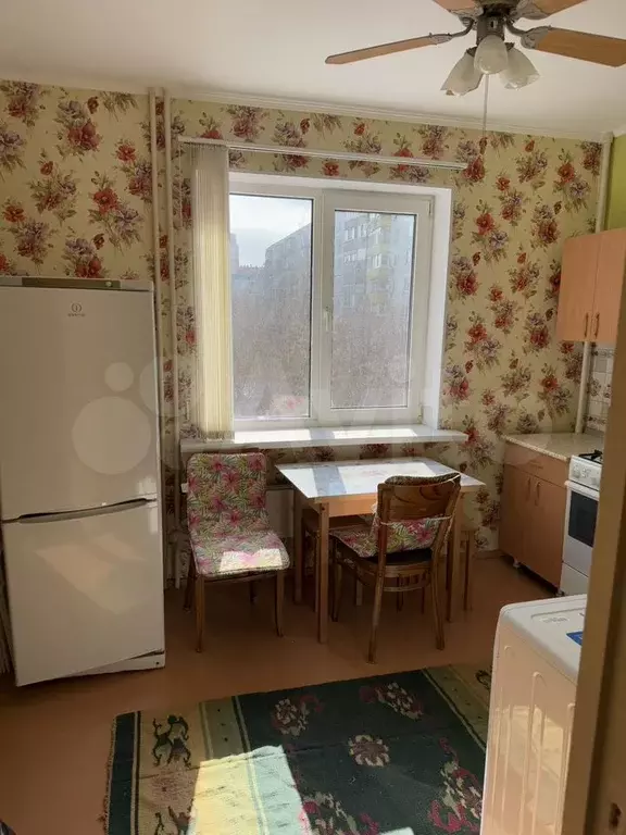 1-к. квартира, 40 м, 4/10 эт. - Фото 1