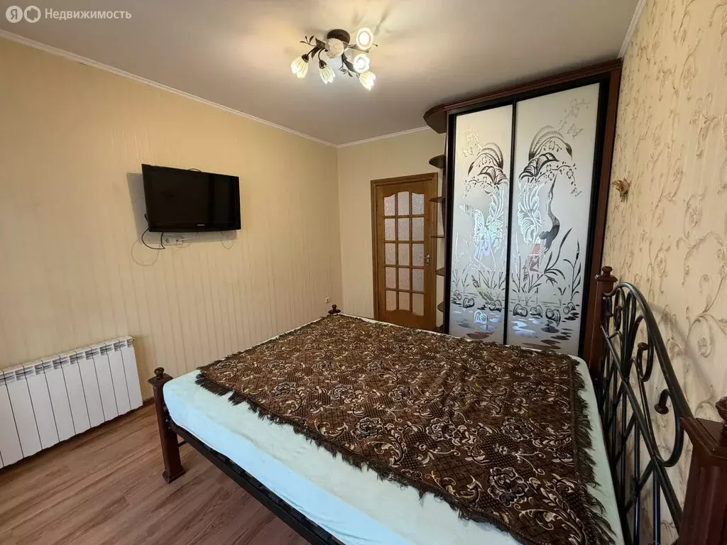 3-комнатная квартира: Симферополь, улица 60 лет Октября, 25 (59.1 м) - Фото 2