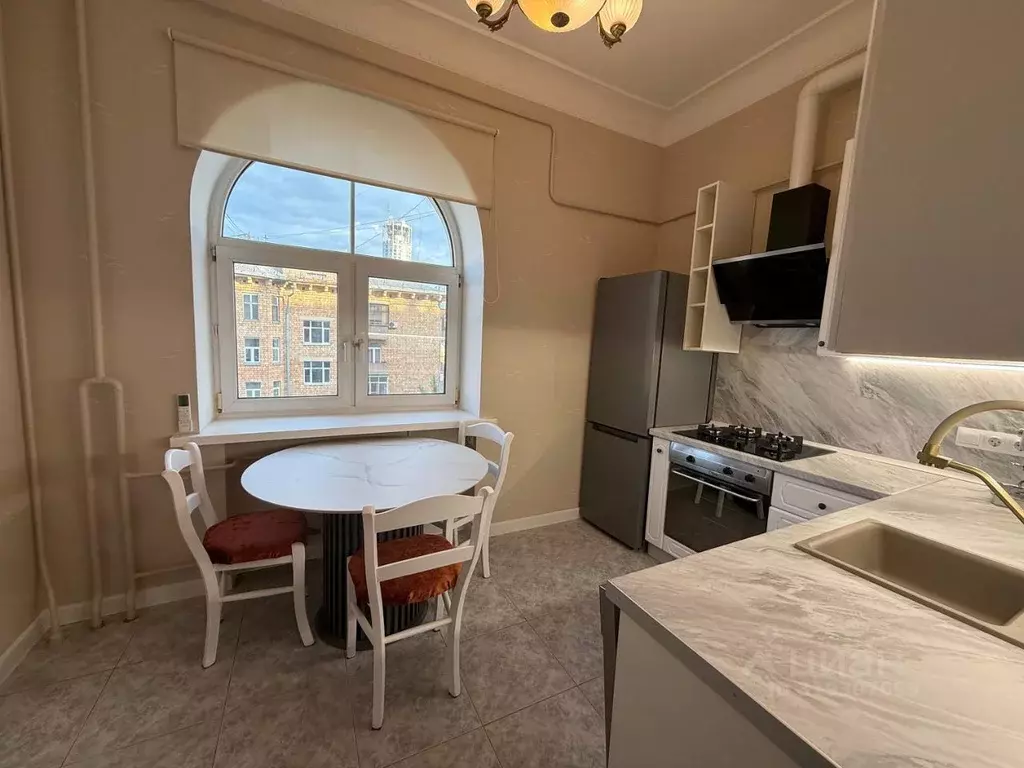 2-к кв. Москва Космодамианская наб., 40-42С3 (68.3 м) - Фото 1