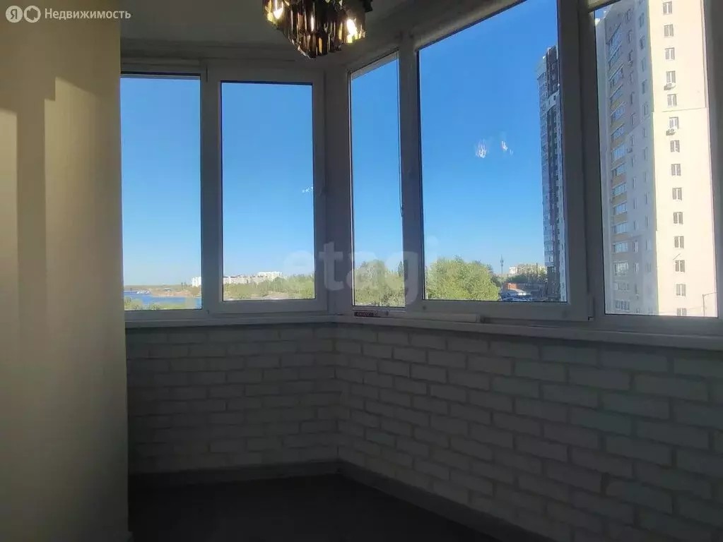 Квартира-студия: Энгельс, улица Шурова Гора, 7/15 (39.6 м) - Фото 1