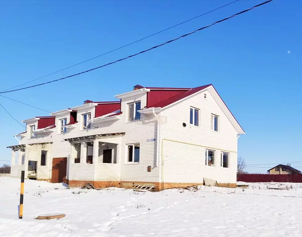 Дом в Марий Эл, Йошкар-Ола городской округ, д. Шоя-Кузнецово ул. ... - Фото 0