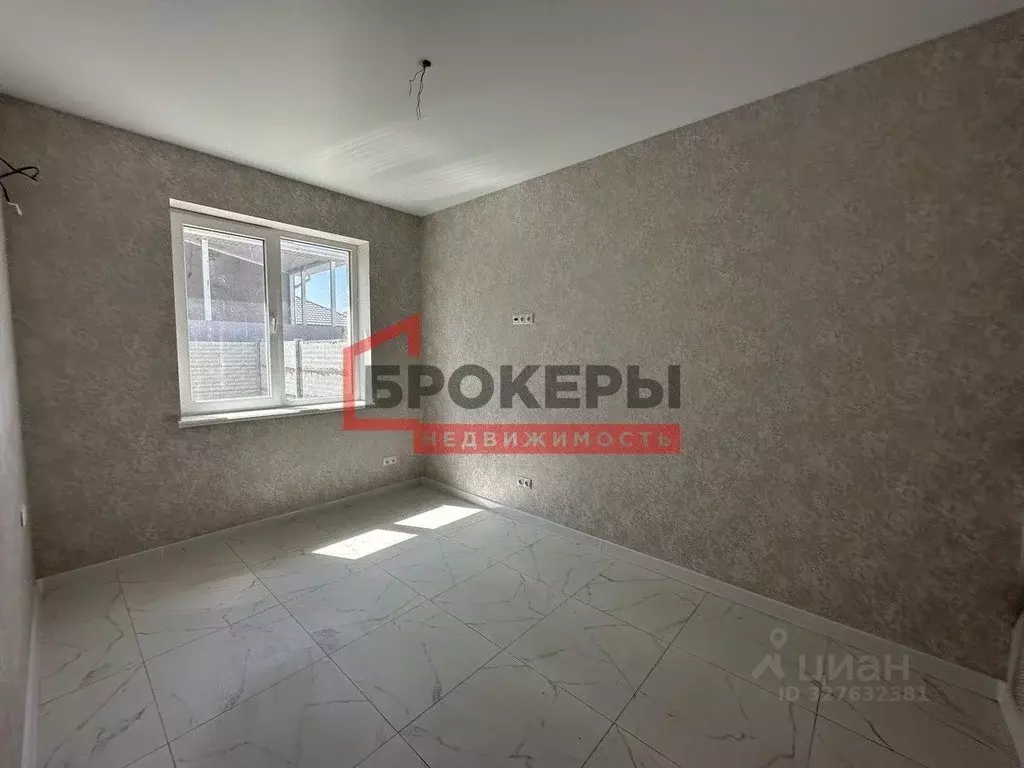 Дом в Крым, Евпатория городской округ, Заозерное пгт ул. Прибрежная ... - Фото 2