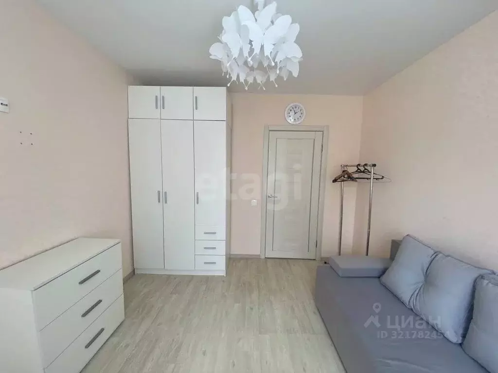 3-к кв. Ямало-Ненецкий АО, Ноябрьск ул. 40 лет Победы, 13 (64.2 м) - Фото 1