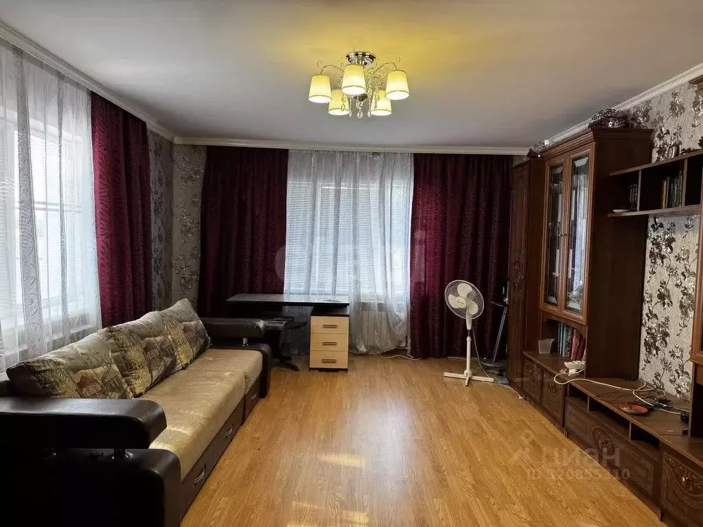 Дом в Брянская область, Жуковский муниципальный округ, с. Ржаница ул. ... - Фото 1