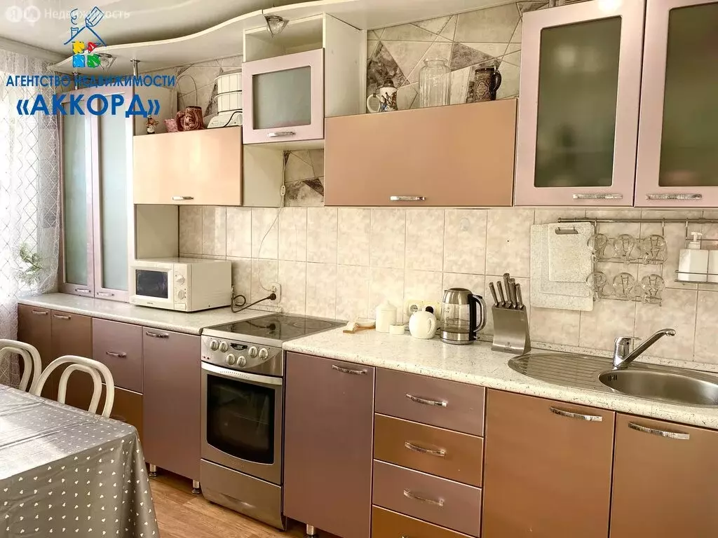 3-комнатная квартира: Барнаул, Социалистический проспект, 69 (68 м) - Фото 0