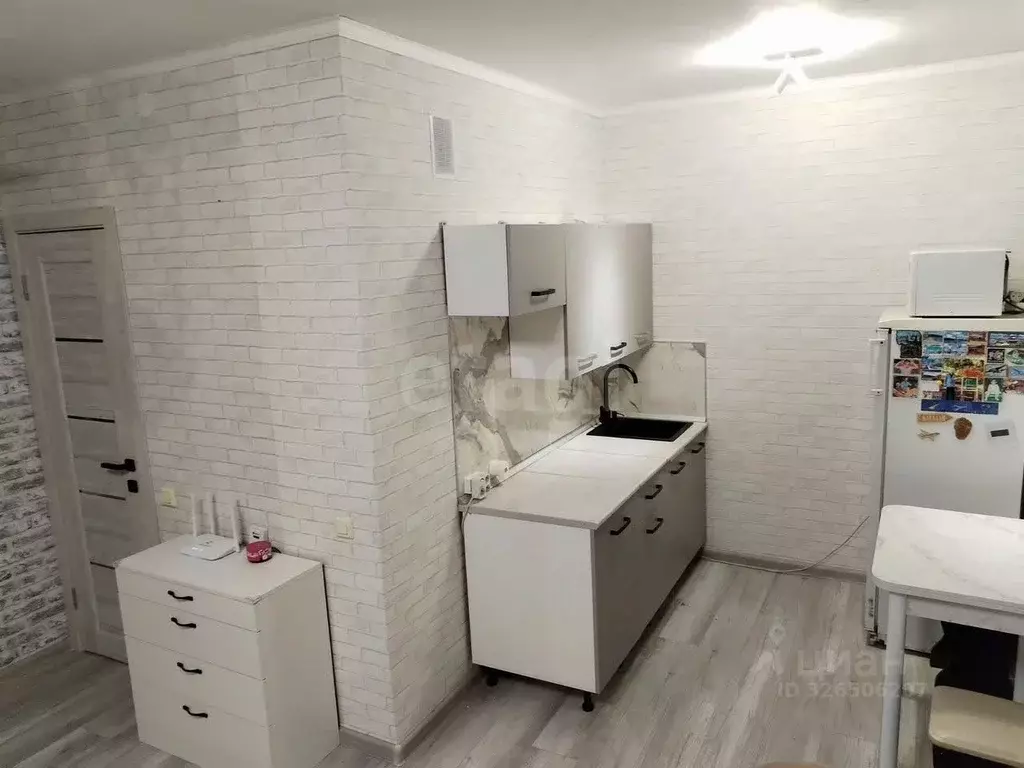 Студия Иркутская область, Иркутск ул. Шпачека, 12/5 (25.8 м) - Фото 1