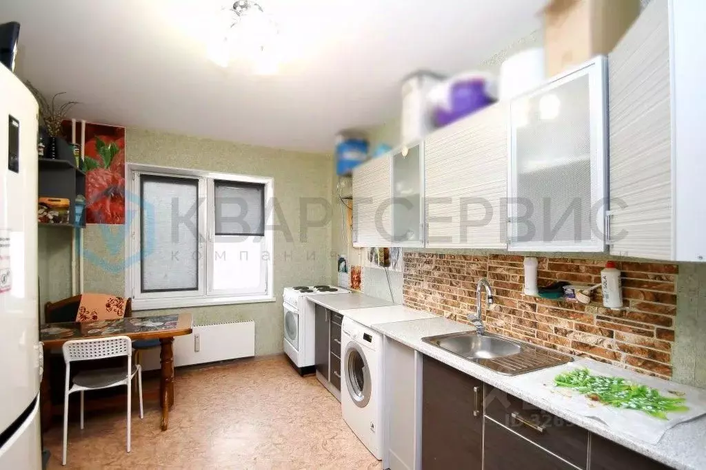 2-к кв. Омская область, Омск пос. Биофабрика, 3к1 (55.0 м) - Фото 1