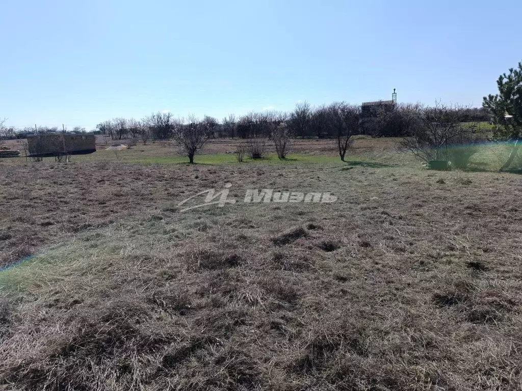 Участок в Крым, Симферопольский район, с. Трудовое ул. Зеленая (6.0 ... - Фото 1