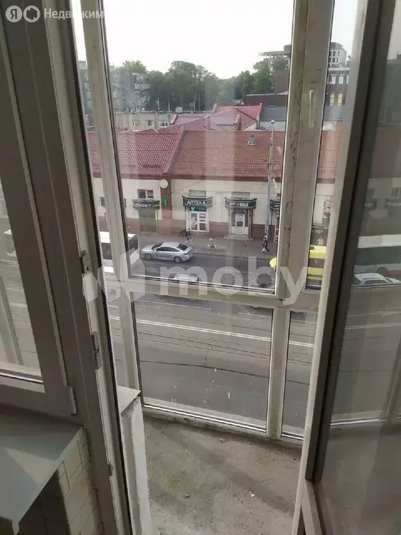 3-комнатная квартира: Калининград, улица Черняховского, 30 (60 м) - Фото 1