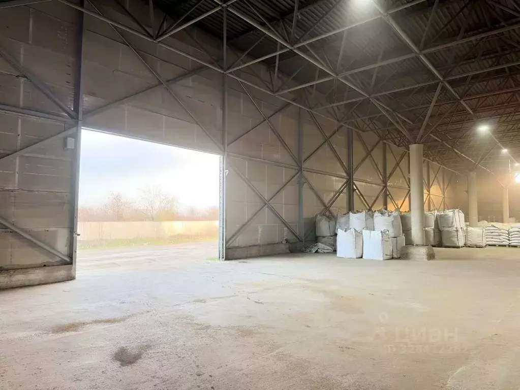 Склад в Краснодарский край, Крымск ул. Маршала Жукова, 53И (1800 м) - Фото 2