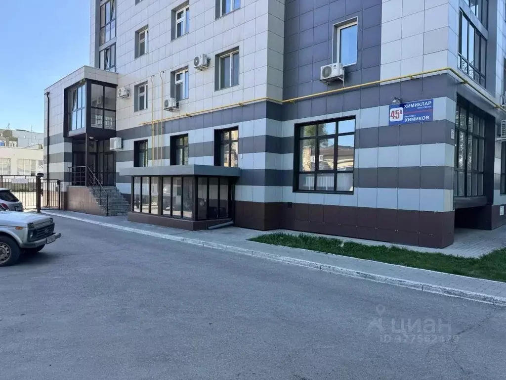 Помещение свободного назначения в Татарстан, Нижнекамск просп. ... - Фото 1