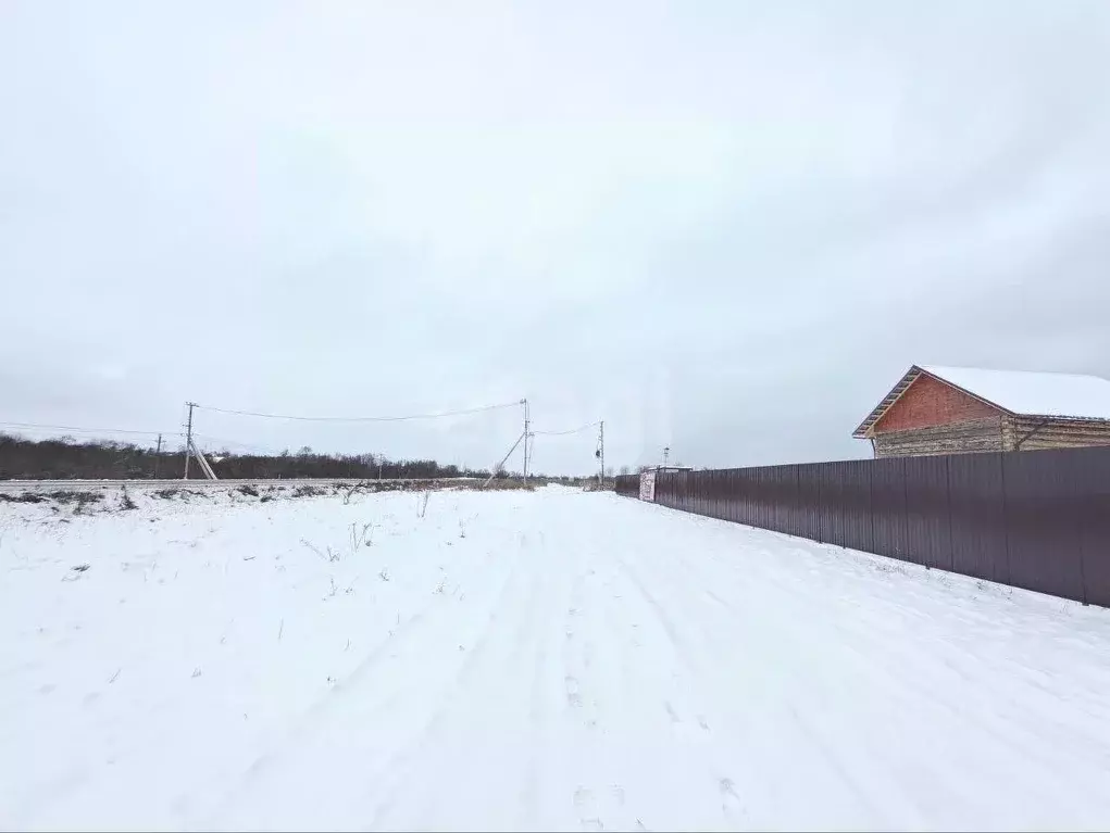 Участок в Ленинградская область, Волхов  (10.0 сот.) - Фото 1