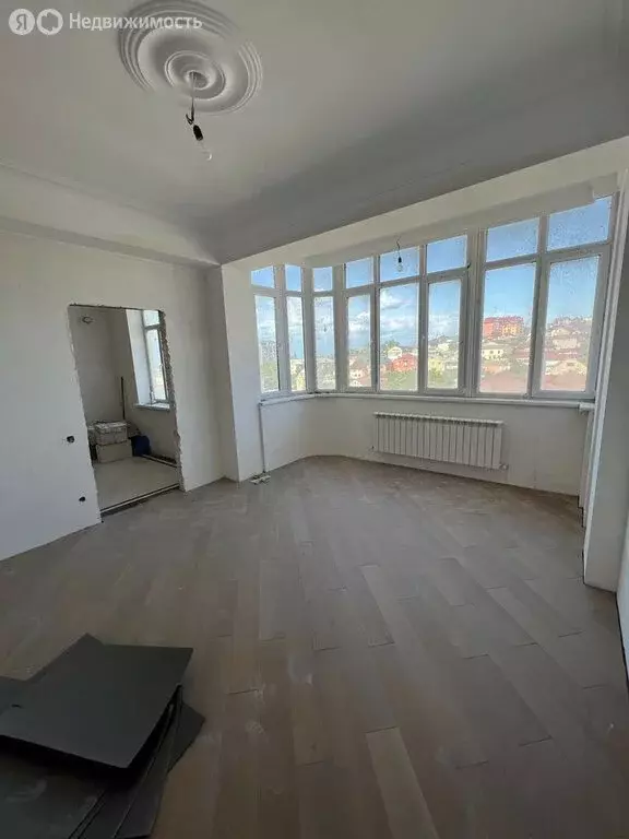 3-комнатная квартира: Махачкала, улица Магомедтагирова, 45 (130 м) - Фото 1