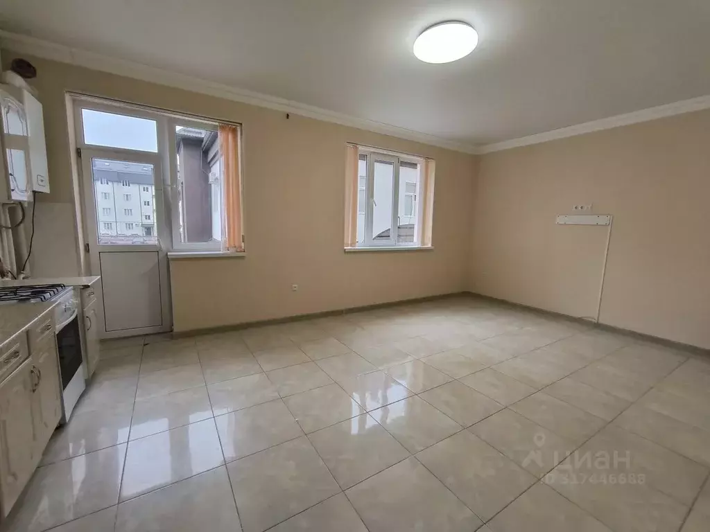 2-к кв. Кабардино-Балкария, Нальчик Эльбрусская ул. (87.0 м) - Фото 1